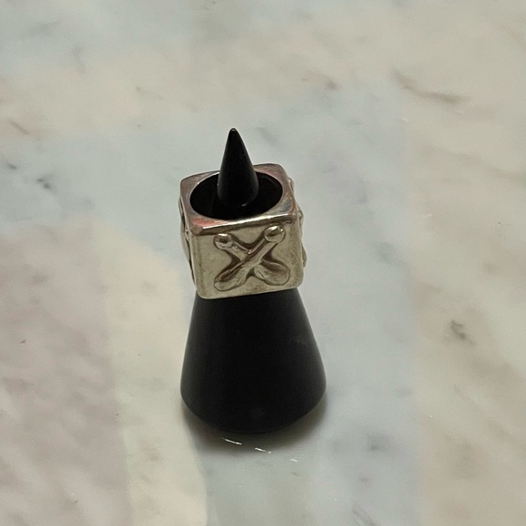 Vivienne Westwood - Cube Ring - Picture 4 of 8